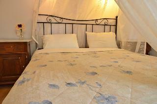 Traditional Villas Therianos