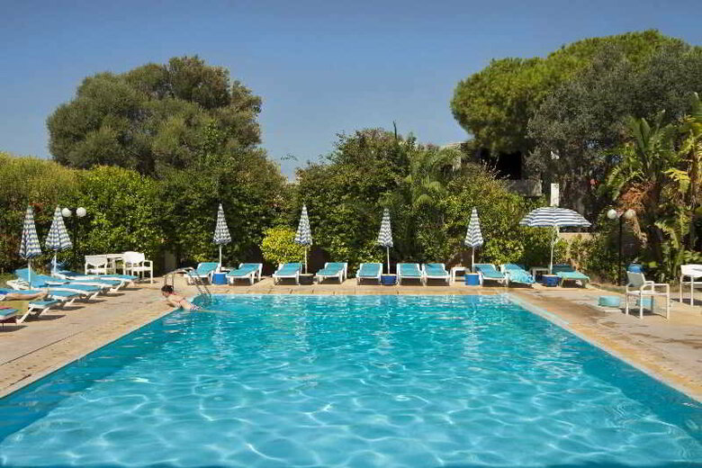 Kassandra Family Aparthotel & Spa