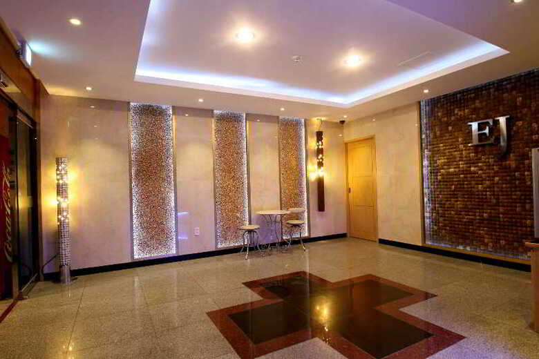 Goodstay Ej Hotel