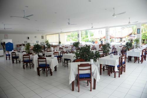 Karbel Beach Hotel
