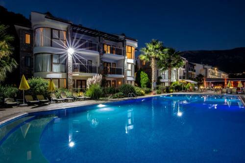 Nicholas Heights Deluxe Suite Hotel