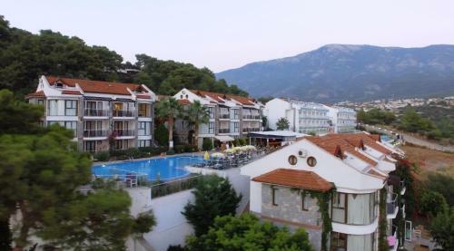 Nicholas Heights Deluxe Suite Hotel