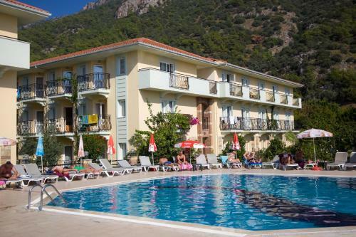 Mavruka Hotel