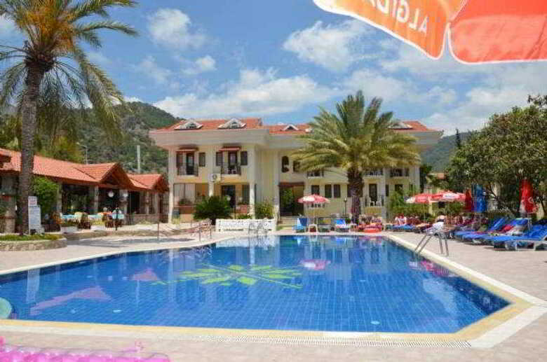 Blue Star Hotel