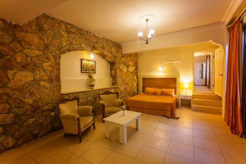Paradise Garden Hotel