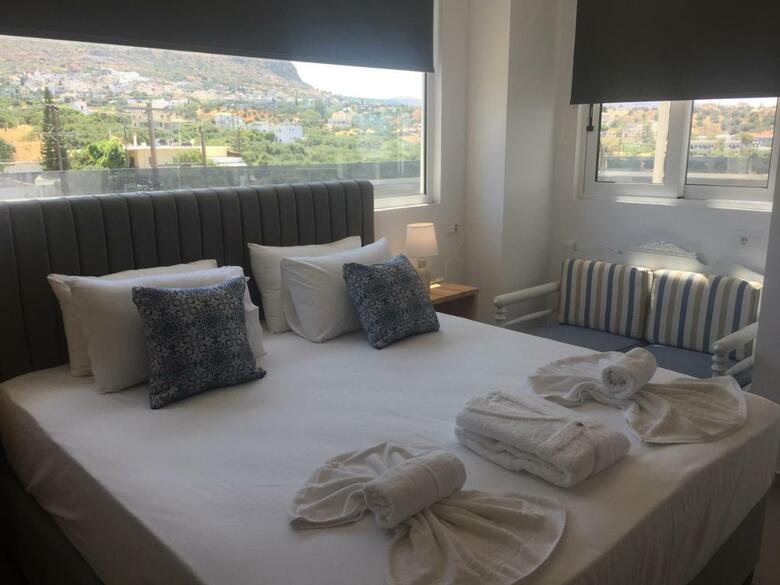 Adamakis Hotel