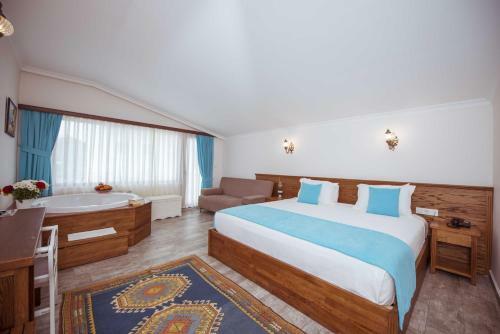 Infinity City Hotel