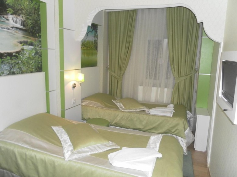 Hotel La White
