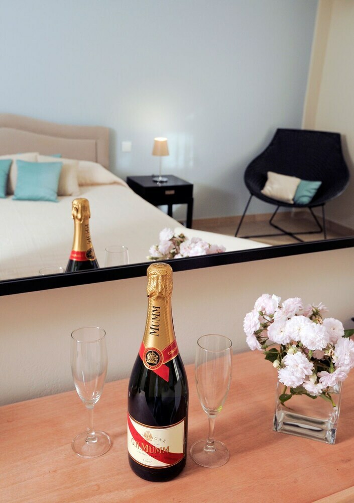 Athenea Hotel