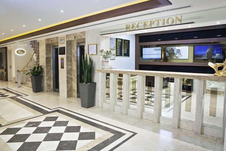 Grand Asiyan Hotel