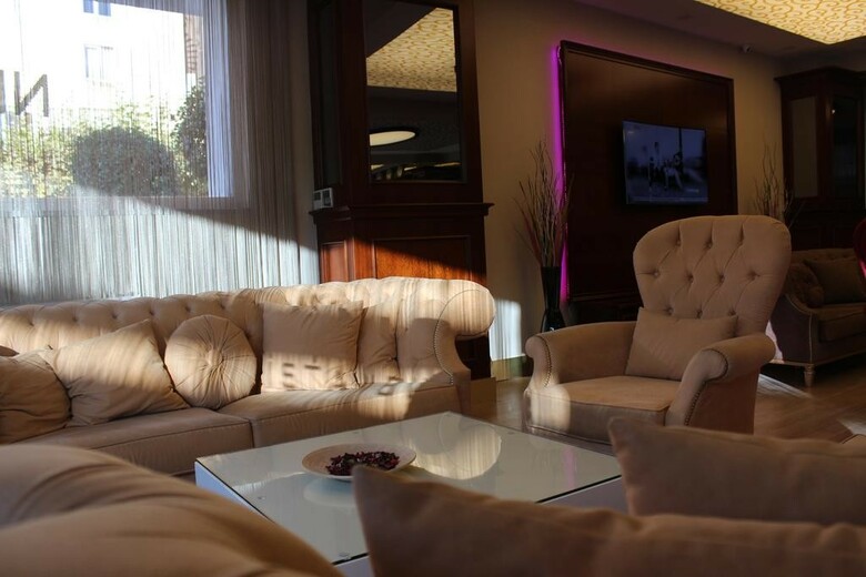 Nuans Hotel