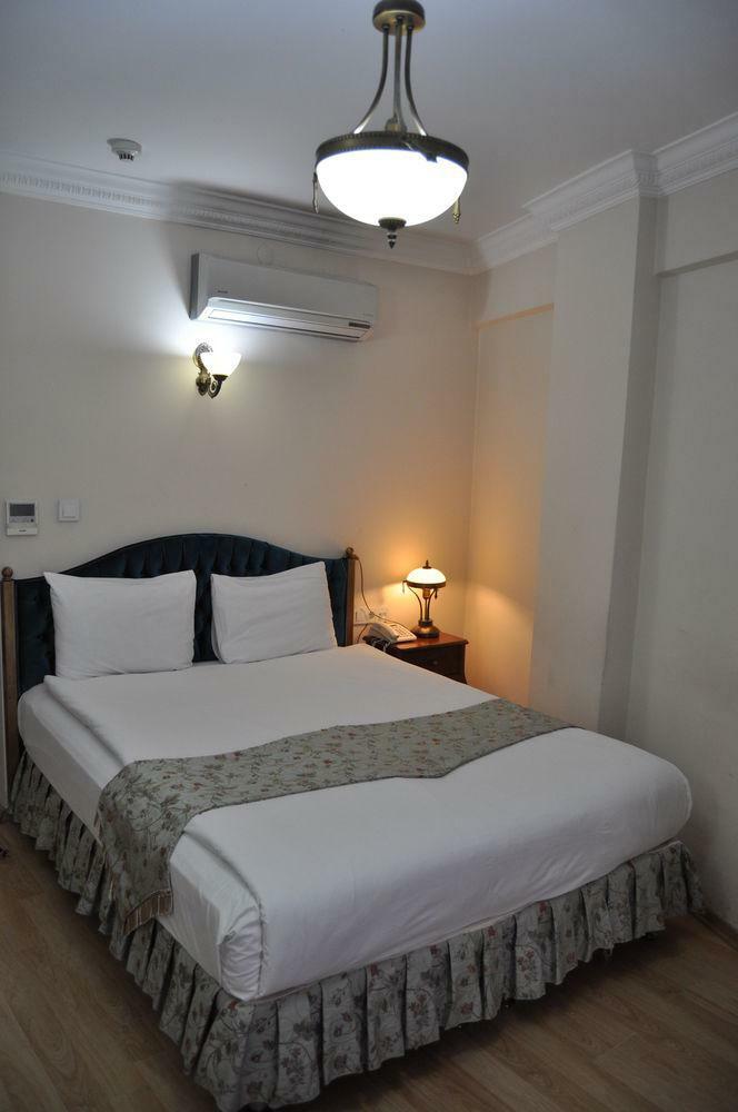 Basileus Hotel