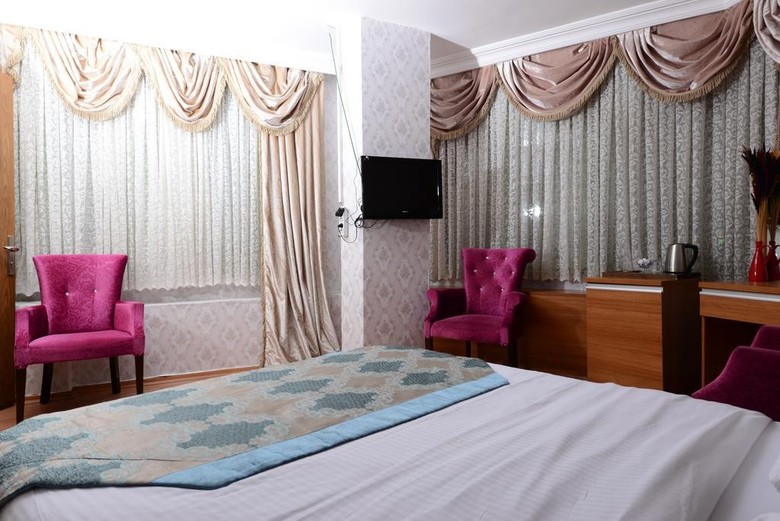The Luxx Hotel