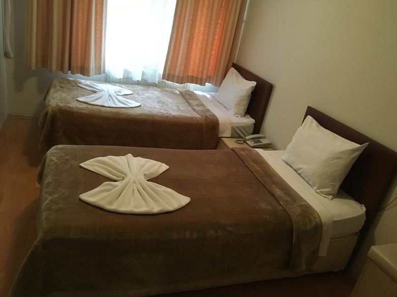 �r�n Hotel