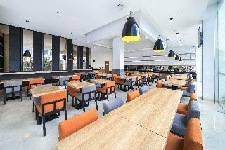 Hotel Holiday Inn Express Jakarta Matraman