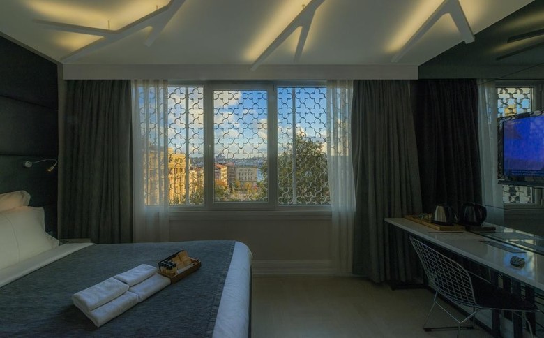 The Purl Hotel