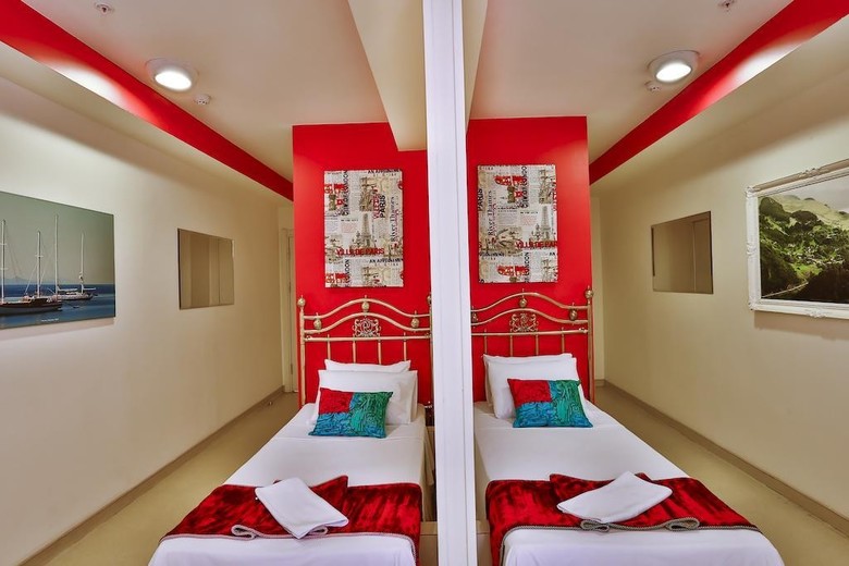 Han Hostel Airport North