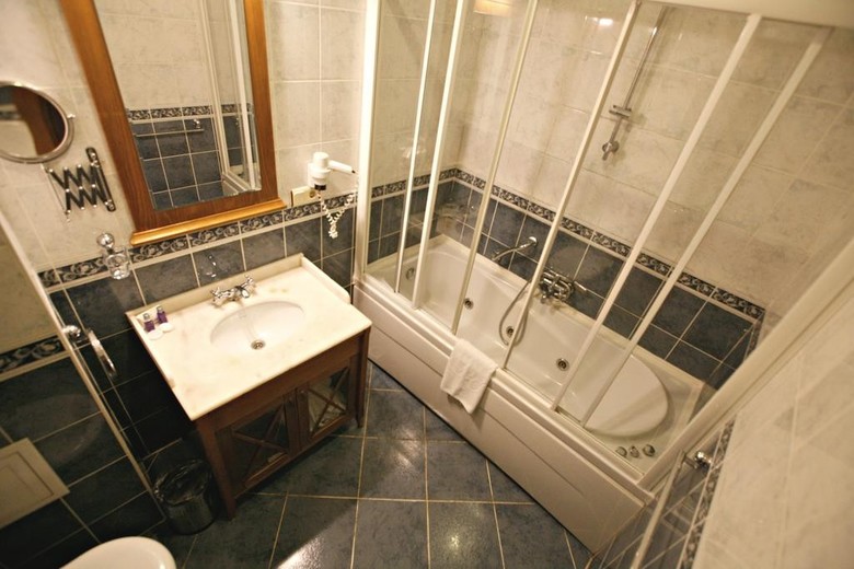 Hotel Uyan-special Category