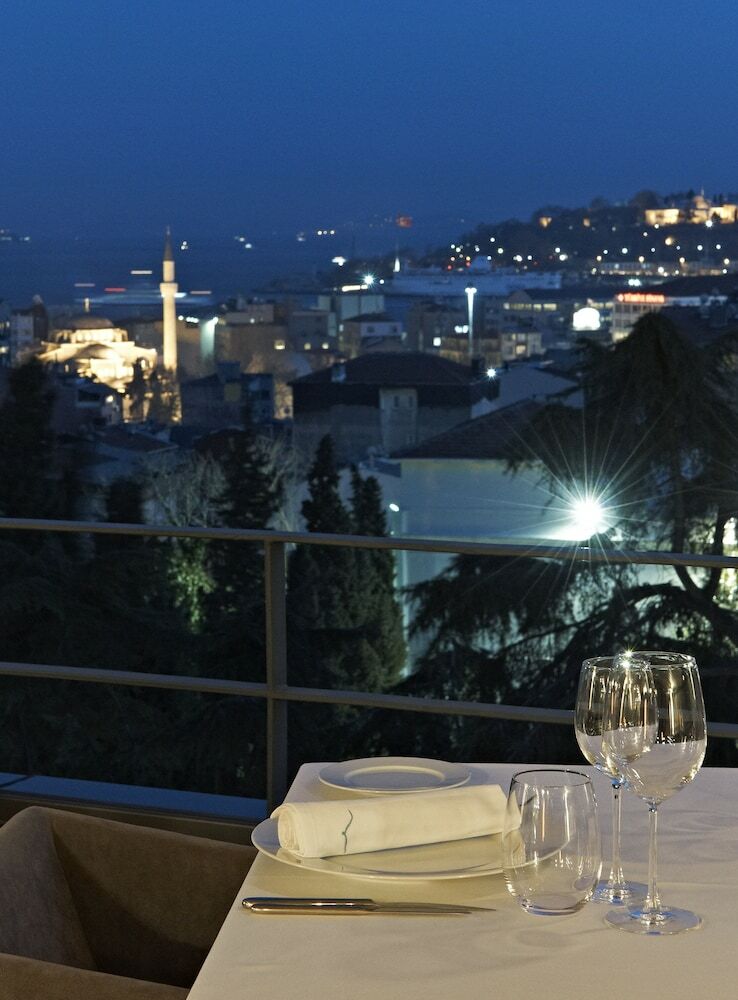 Hotel Tomtom Suites