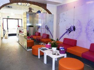 Avenue Hotel