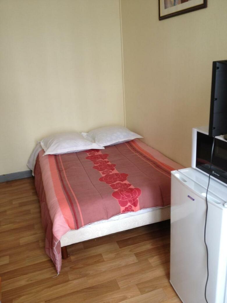 Au Royal Mad Hotel