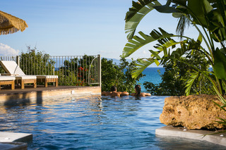 Hotel F Zeen