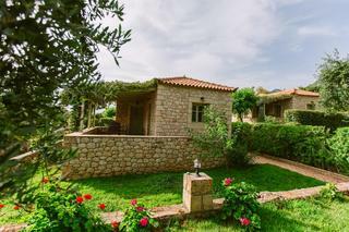 Apartamentos Eleon Villas