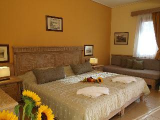 Mylos Hotel & Apartments