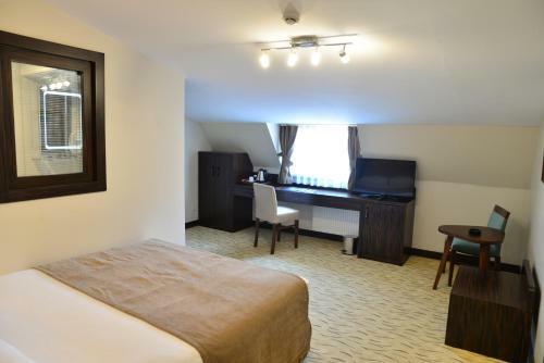 Golden Rest Hotel