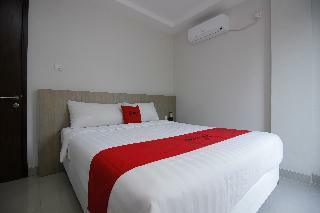 Hotel Reddoorz Plus @ Tb Simatupang