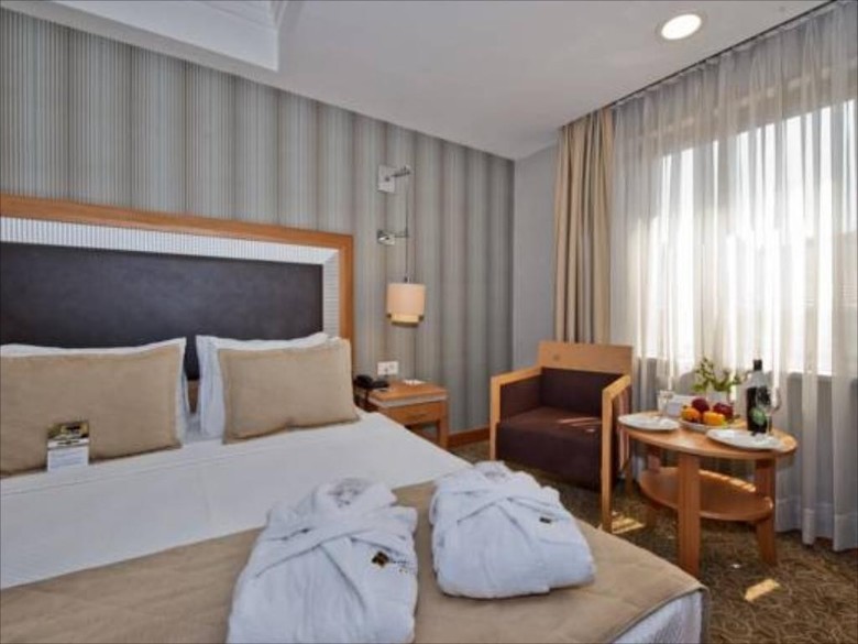 Grand S Hotel