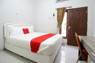 Reddoorz Plus Near Stie Ykpn