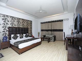 Oyo 4258 Hari's Court Inns & Hotels