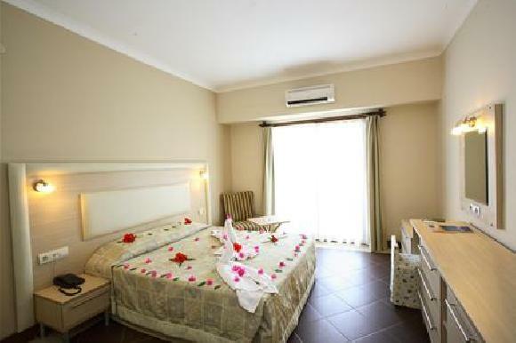 Hotel Forever Club