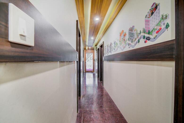 Hotel Oyo 11915 Varcity Park