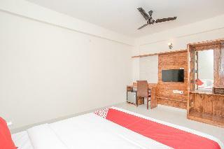 Hotel Oyo 12045 Pinewood Premium Suites
