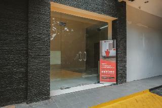Reddoorz Plus Near Plaza Blok M