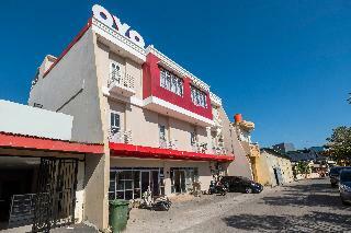 Hotel Oyo 1075 Rumah Indah Losari Inn