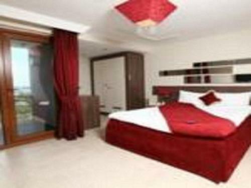 Mad Sea Beach Hotel