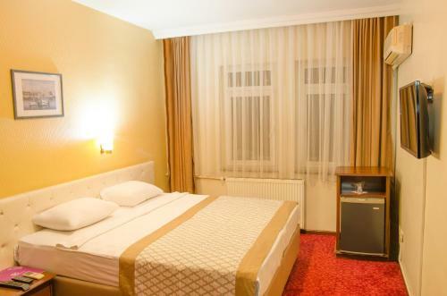Kircuval Hotel
