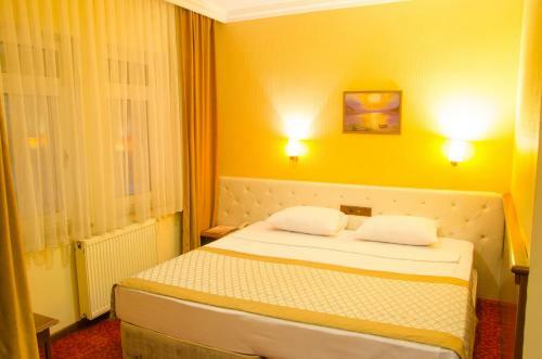 Kircuval Hotel