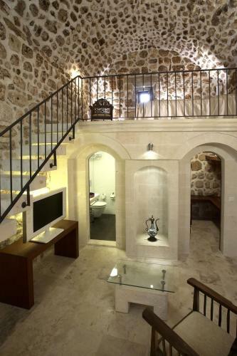 Posada Kasr-i Nehroz Hotel