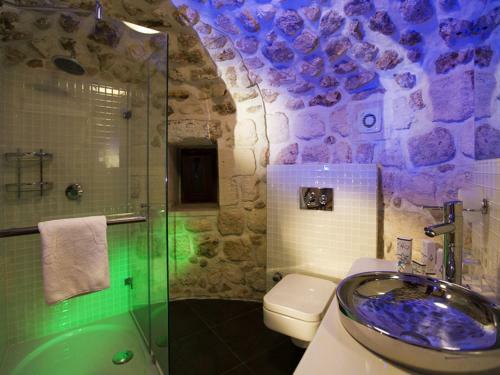Posada Kasr-i Nehroz Hotel