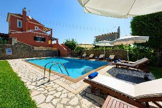 Apartamentos Il Tesori Dassia Villas