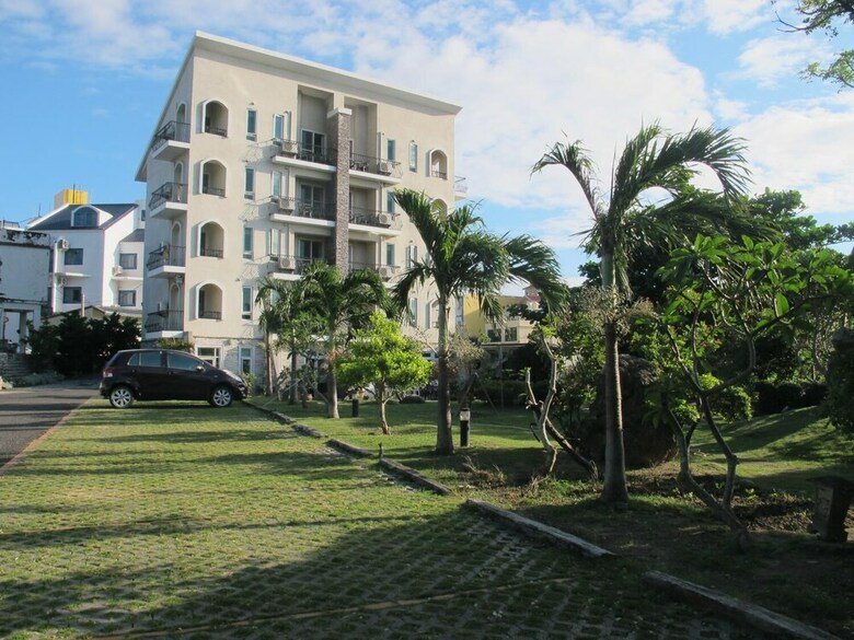 Mamalulu Hostel