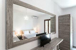 Hotel Pension Strawberry