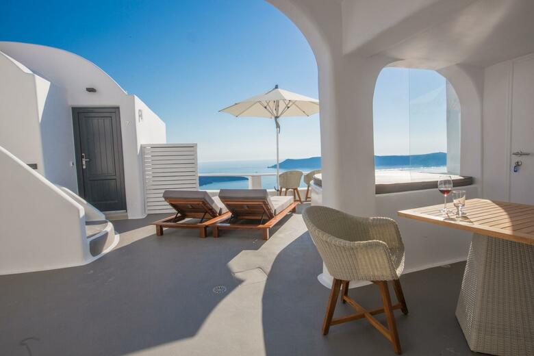 Chic Hotel Santorini