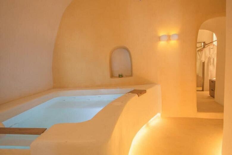 Chic Hotel Santorini