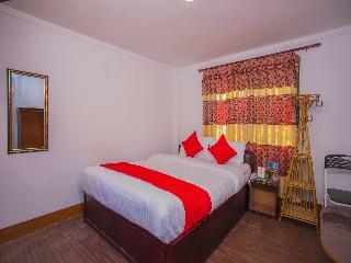 Hotel White Orchid Resort
