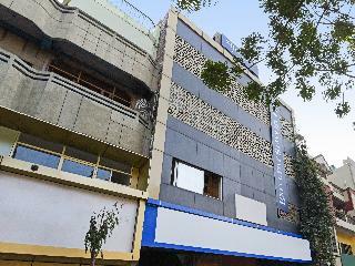 Hotel Silverkey Executive Stays 19389 Divine Inn